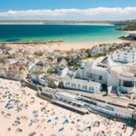 St Ives Apartment Private Parking With Garden 10 Minute Walk Into Town And Beach Zewnętrze zdjęcie