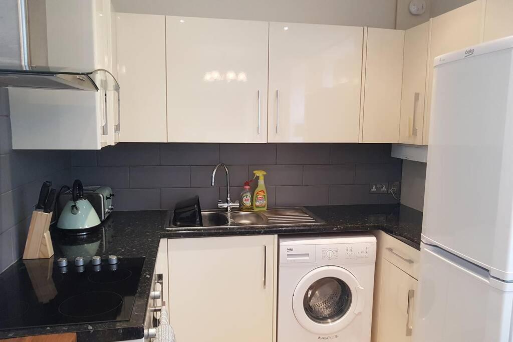 St Ives Apartment Private Parking With Garden 10 Minute Walk Into Town And Beach Zewnętrze zdjęcie